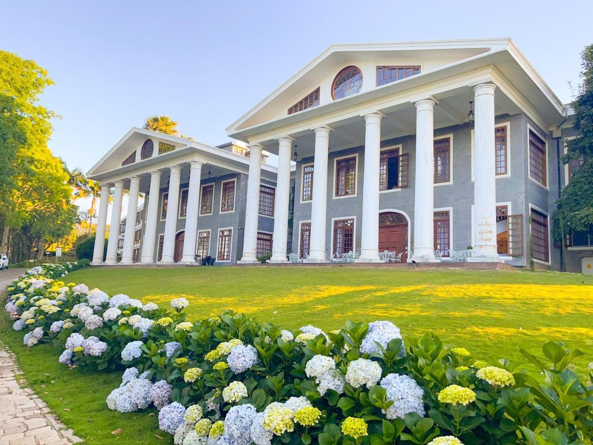 Aroso Paco Hotel Pedra Azul  Exterior foto The residence of the Ambassador of the United States to the Republic of Korea